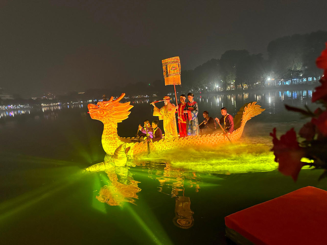 Ra mắt tour đêm “Ngọc Sơn - đêm huyền bí” 