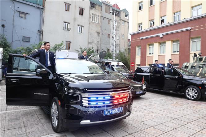 Chủ tịch nước Võ Văn Thưởng thăm, chúc Tết cán bộ, chiến sĩ Bộ Tư lệnh Cảnh vệ