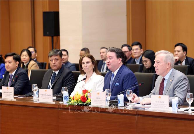 Chủ tịch Quốc hội tiếp Đoàn doanh nghiệp của Hội đồng Kinh doanh Hoa Kỳ - ASEAN