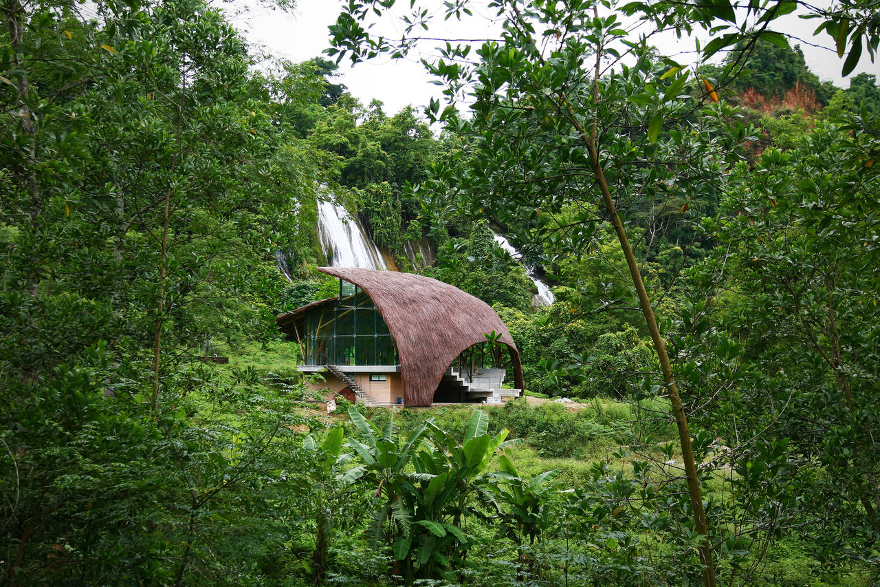 Khám phá kiến trúc nhà cộng đồng lấy cảm hứng từ chiếc khăn đội đầu