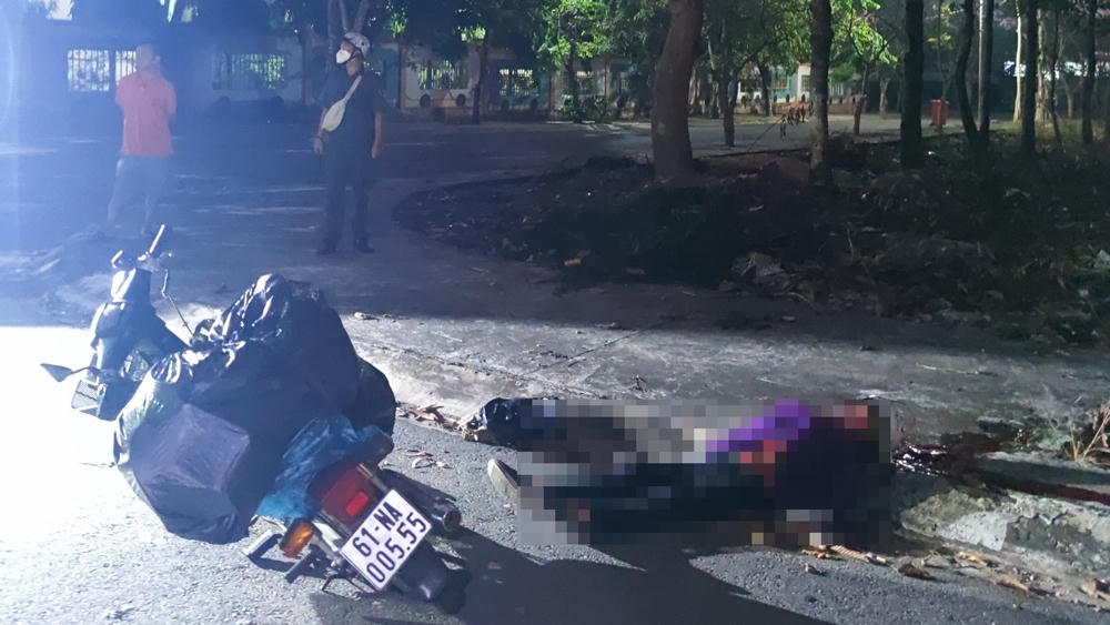 Bà cụ tử vong bên chiếc loa đang phát kinh Phật, hung thủ trà trộn cùng công an tìm kẻ gây án