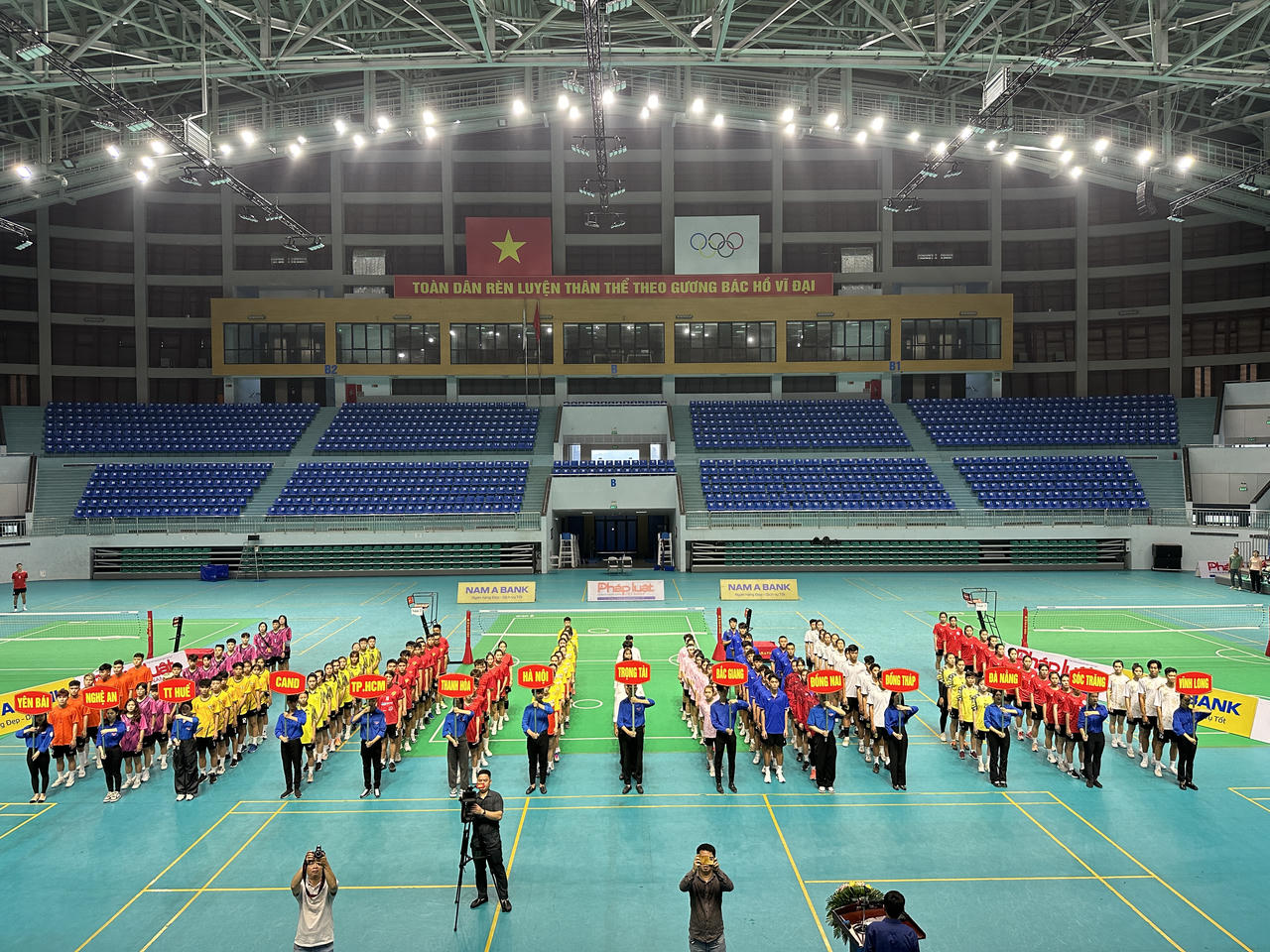 Các vận động viên hăng say thi đấu ngay sau lễ khai mạc “Giải vô địch cầu mây Quốc gia 2024”