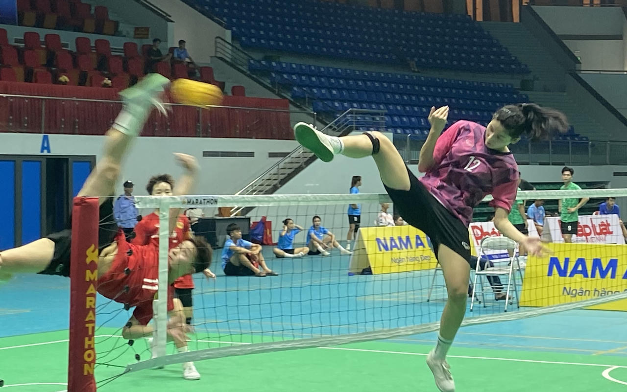 Các chàng trai cầu mây Hà Nội lên ngôi vô địch ở nội dung đội tuyển đôi nam