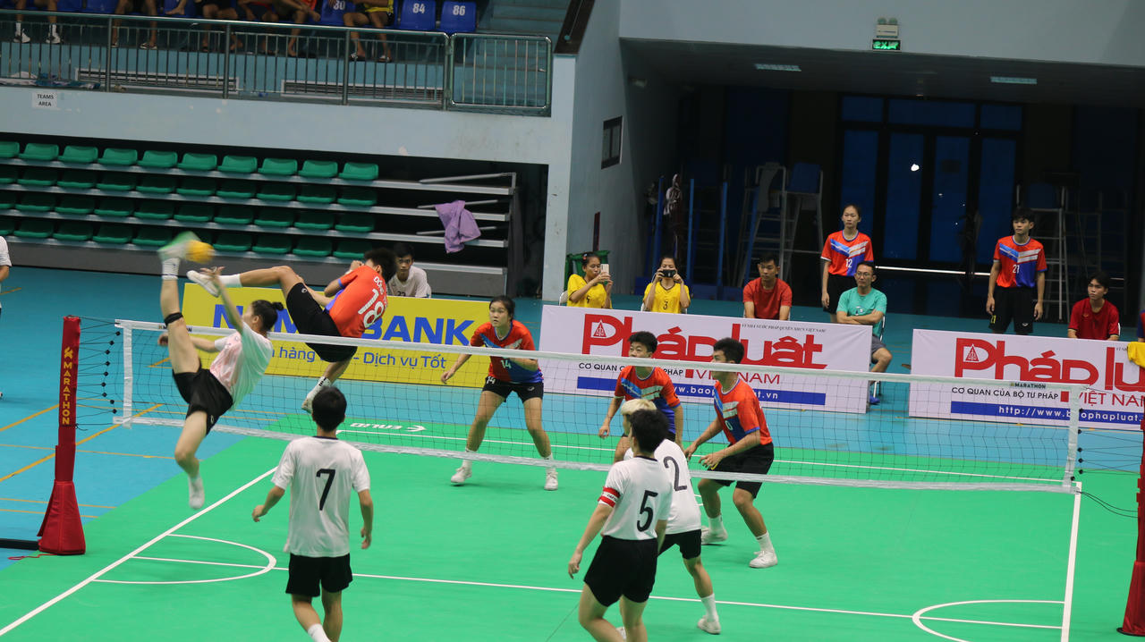 Hà Nội quá mạnh trong trận chung kết nội dung cầu mây đôi nam nữ hỗn hợp