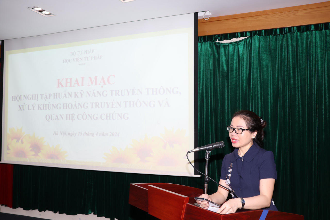 Khai mạc Hội nghị tập huấn kỹ năng truyền thông, xử lý khủng hoảng truyền thông và quan hệ công chúng