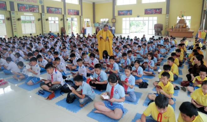 Đại đức Thích Tuệ Minh: “Trẻ không đến chùa, không tu tập thì bao giờ mới tu?”