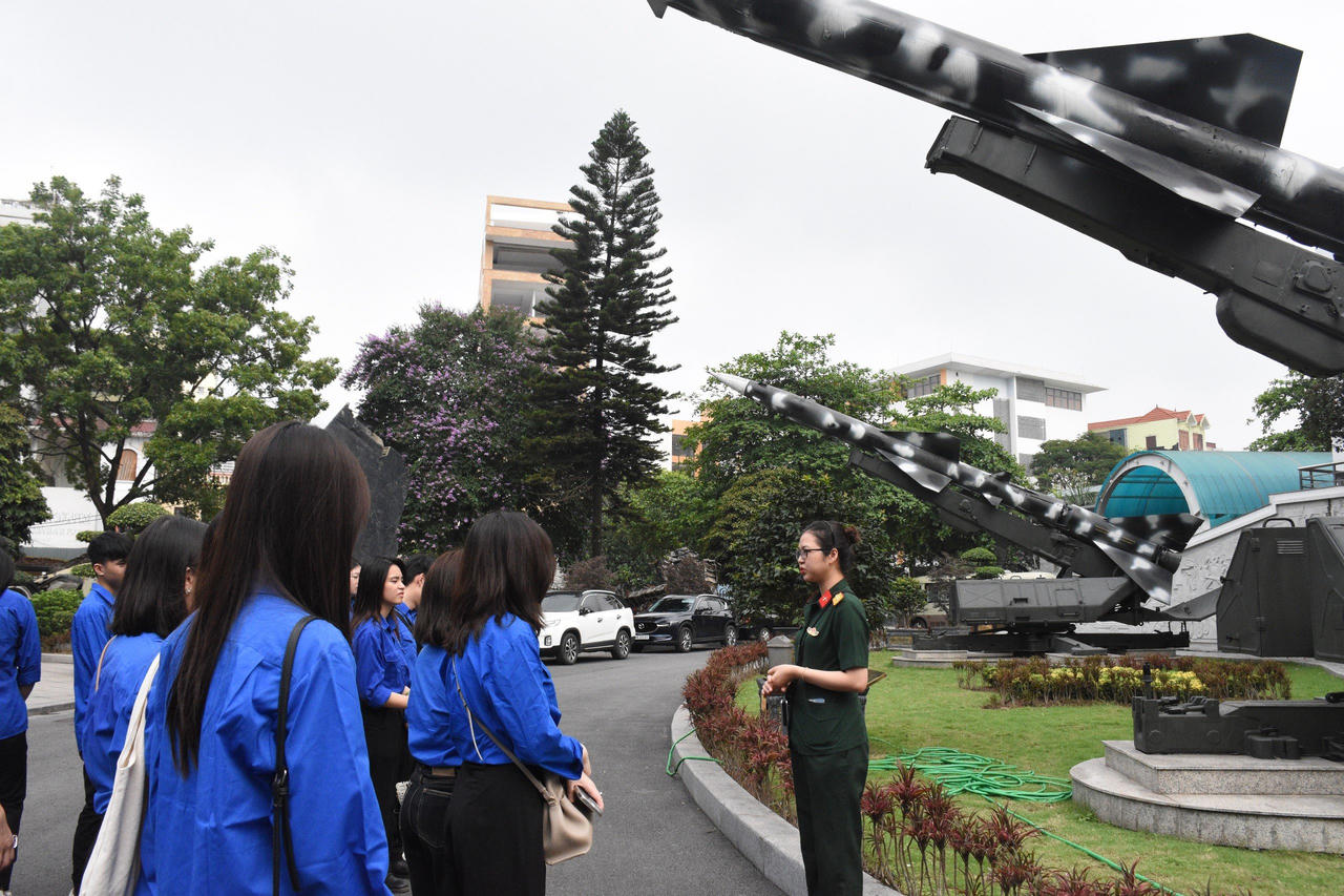 Đoàn Thanh niên Bộ Tư pháp: Tự hào 70 năm chiến thắng Điện Biên phủ