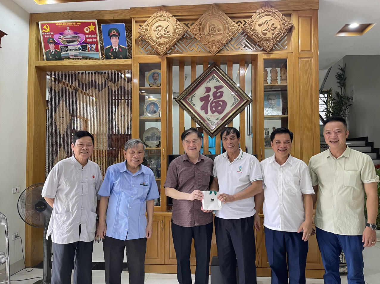 CLB Doanh nhân họ Phan Miền Bắc và Thân Hữu tổ chức chương trình về nguồn đất tổ Phú Thọ 