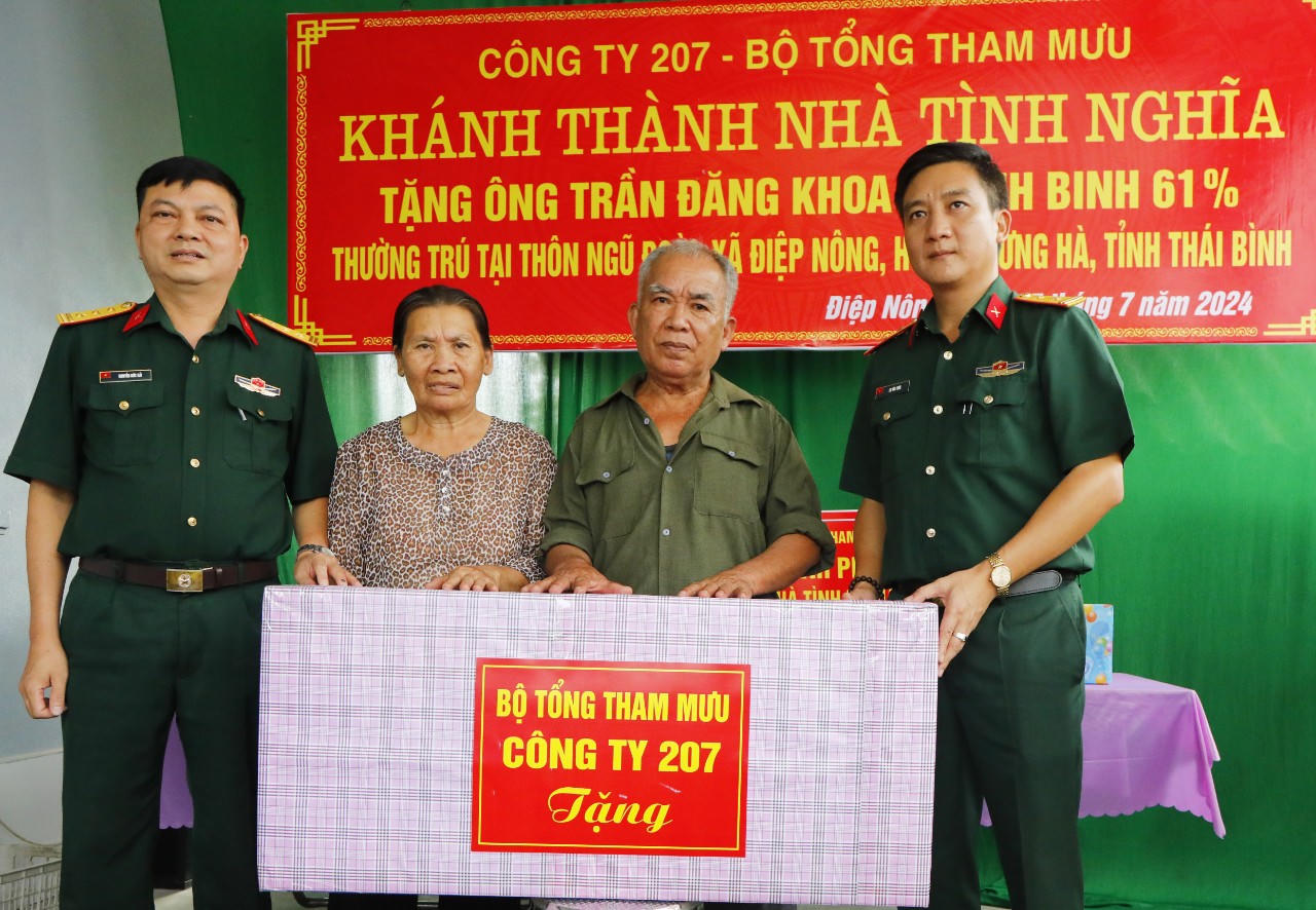 Công ty 207 - Bộ Tổng Tham mưu trao tặng Nhà tình nghĩa tại Thái Bình