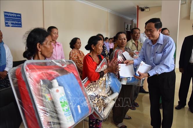 Vun đắp mối quan hệ hợp tác toàn diện Việt Nam - Campuchia ngày càng phát triển