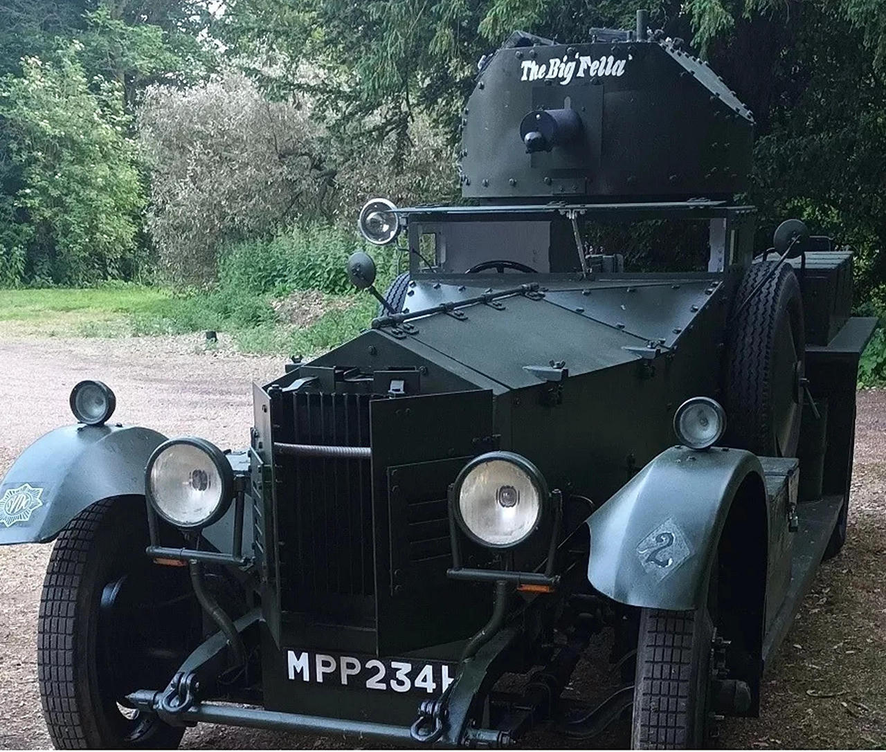 Rolls-Royce "đóng thế" siêu xe trong phim bom tấn được rao bán với giá bất ngờ 