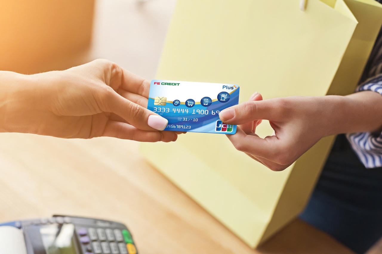 Giải tỏa nỗi lo tài chính mùa tựu trường cùng FE CREDIT