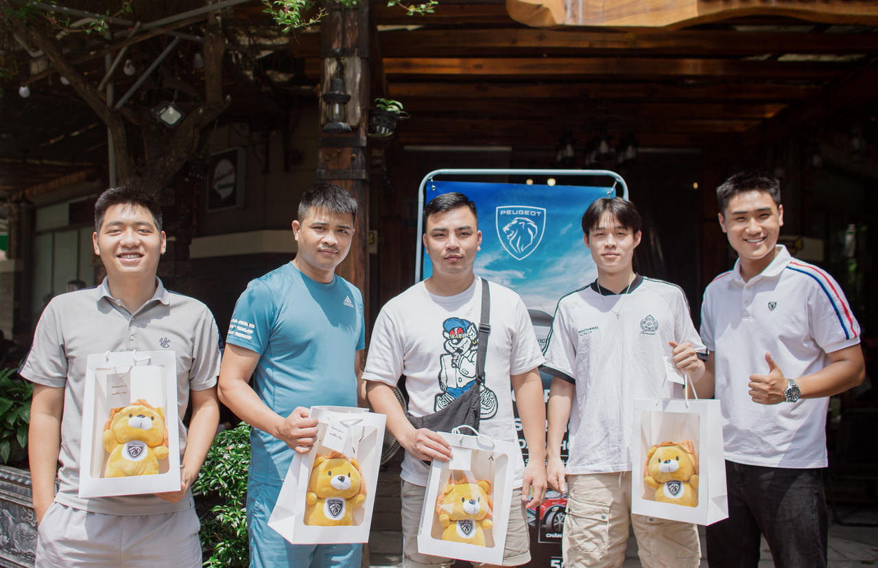 Kết nối khách hàng cùng chương trình Mobile Service và lái thử xe Peugeot