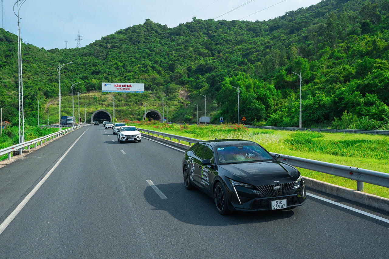 THACO AUTO đồng hành cùng Hành trình Hội ngộ 3 miền của Peugeot Club Việt Nam 