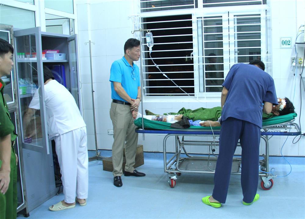 Tuần tra giao thông dịp nghỉ lễ 2/9, Thiếu tá công an bị đâm trọng thương