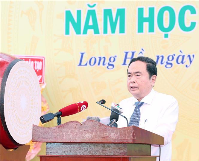 Chủ tịch Quốc hội Trần Thanh Mẫn: Đầu tư cho giáo dục là đầu tư cho phát triển