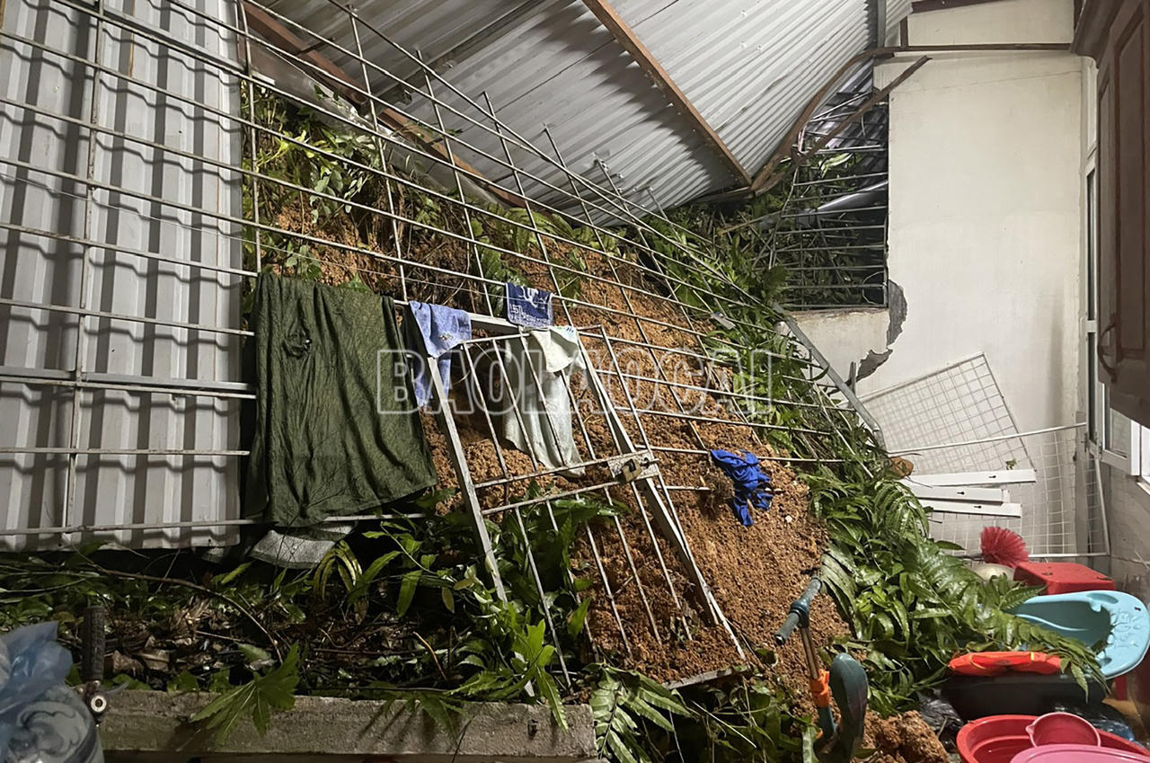 Hàng loạt vụ sạt lở đất kinh hoàng cướp đi nhiều sinh mạng 