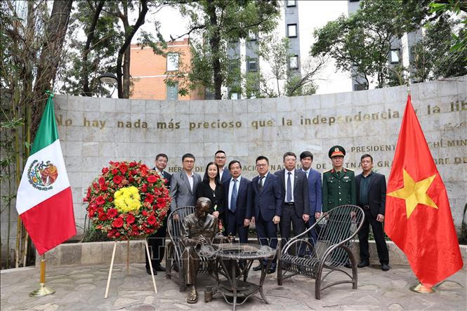 Đoàn đại biểu Đảng Cộng sản Việt Nam dự hội thảo quốc tế 'Các chính đảng và một xã hội mới'