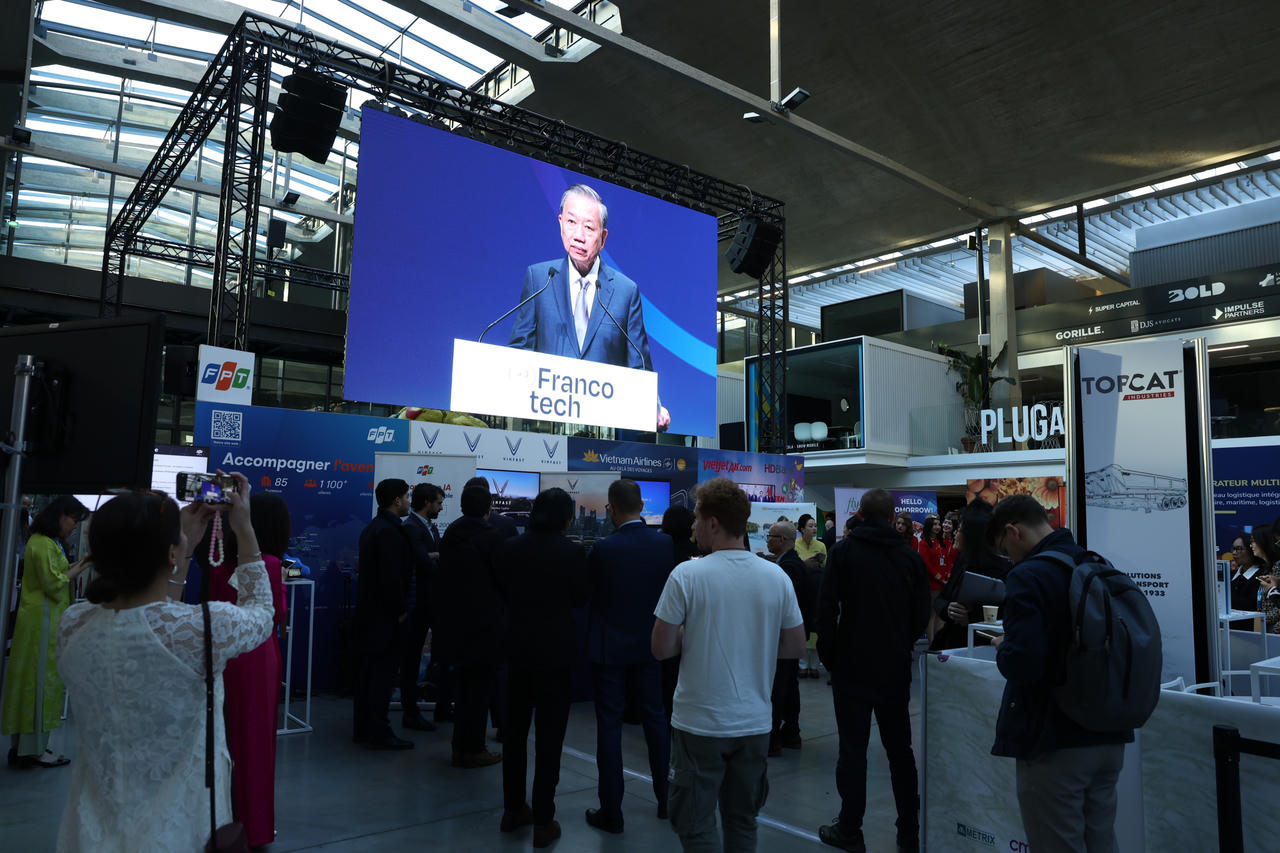 Tổng Bí thư, Chủ tịch nước Tô Lâm thăm gian hàng FPT tại FrancoTech