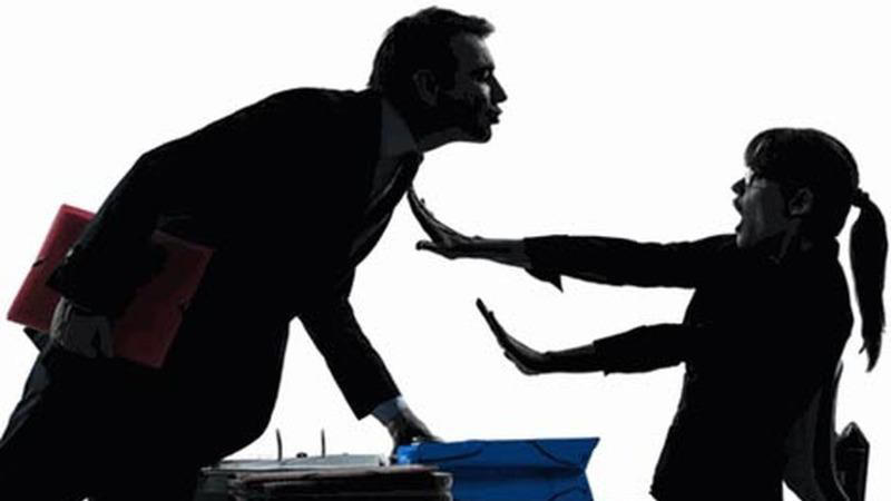 Những quy định pháp luật phụ nữ cần biết để bảo vệ mình