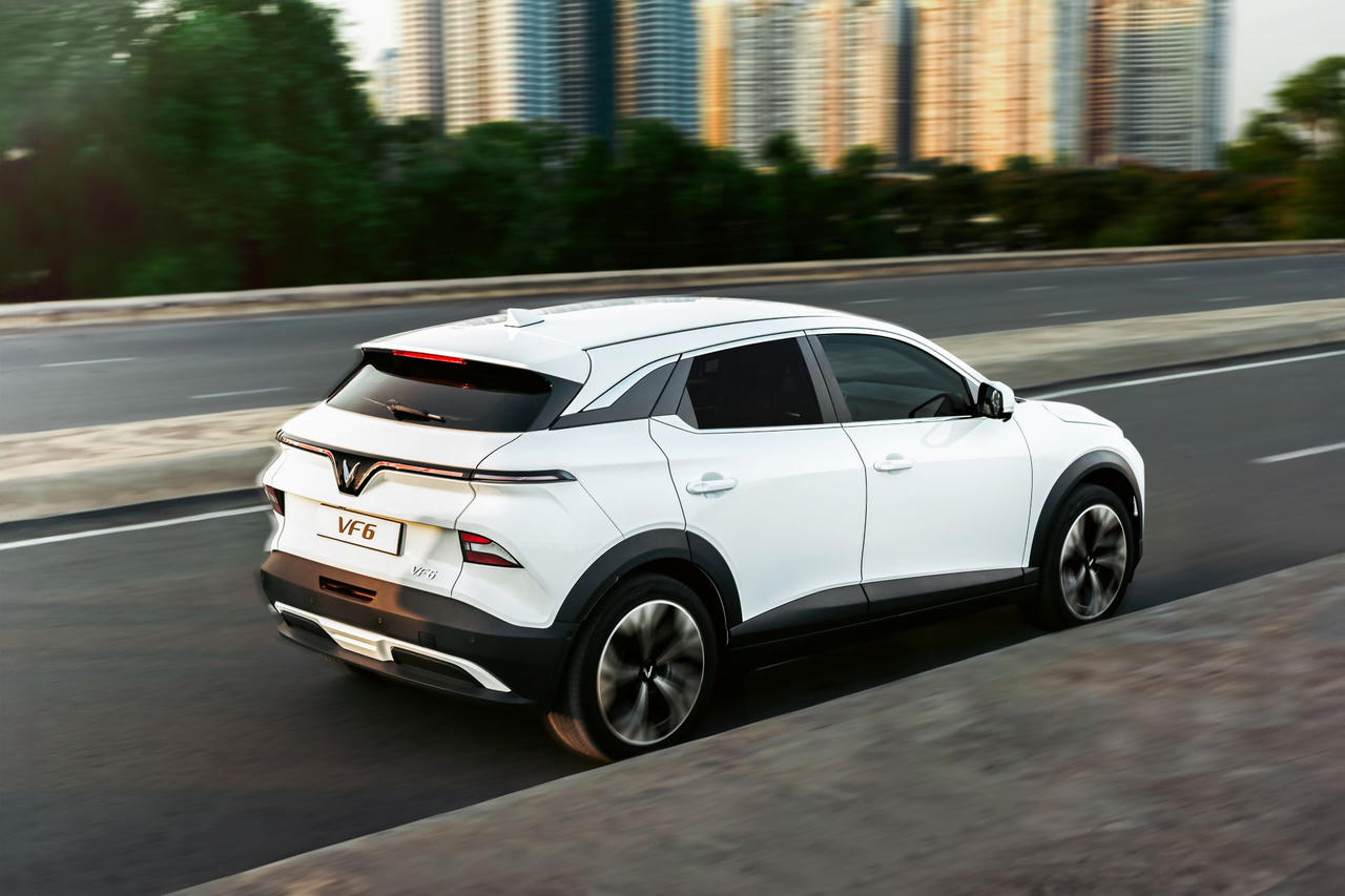 Chủ xe VF 6: Nói 'nuôi' ô tô rẻ hơn xe máy thì khó tin nhưng hoàn toàn có thật