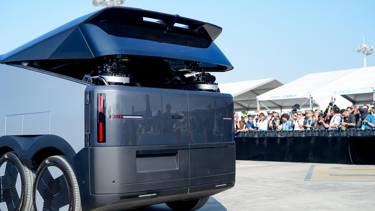 Trình diễn ấn tượng, ô tô bay của Xpeng nhận hơn 2.000 đơn đặt hàng