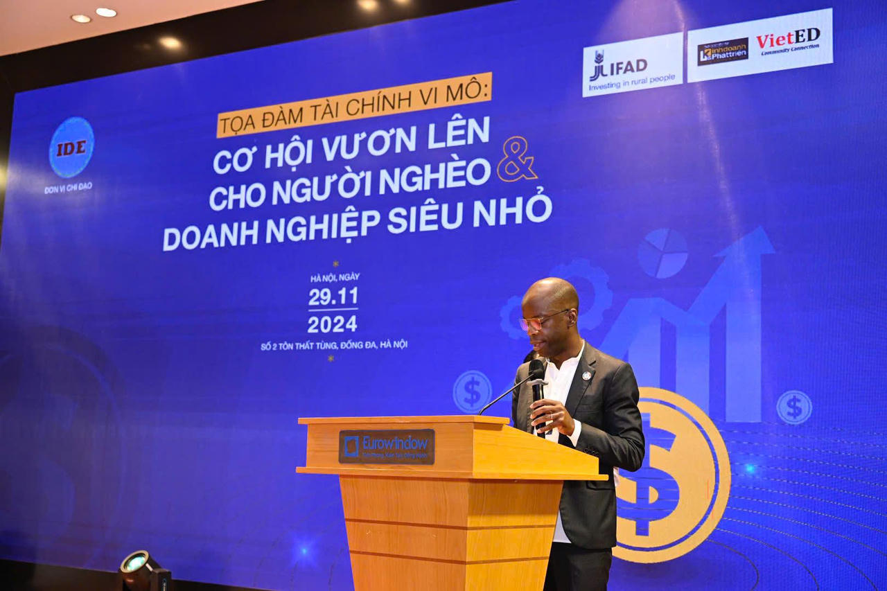 Tọa đàm 'Tài chính vi mô: Cơ hội vươn lên cho người nghèo và doanh nghiệp siêu nhỏ'