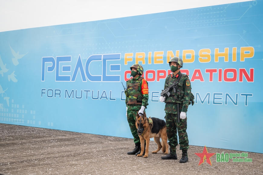 Ấn tượng hình ảnh vũ khí hiện đại của Việt Nam tại Triển lãm Quốc phòng Quốc tế 2024