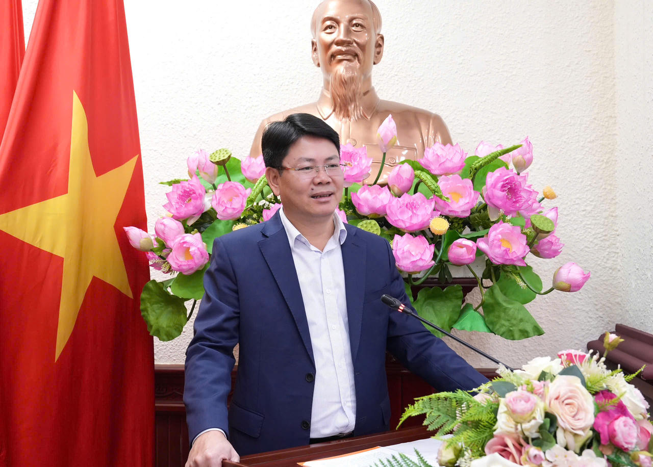 "Hoàn thiện chính sách, pháp luật về doanh nghiệp dân tộc tại Việt Nam"