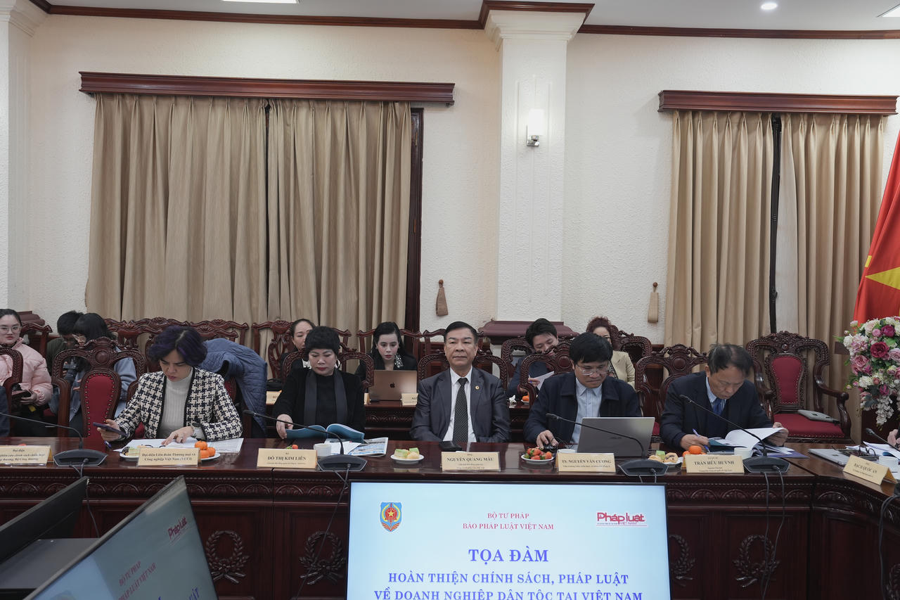 "Hoàn thiện chính sách, pháp luật về doanh nghiệp dân tộc tại Việt Nam"