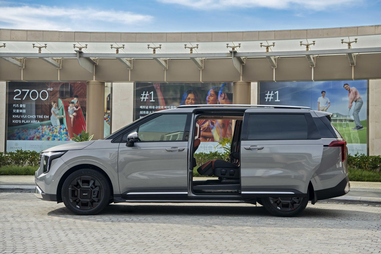 THACO AUTO giới thiệu Kia New Carnival Hybrid - khẳng định vị thế tiên phong, bứt phá với công nghệ xanh Hybrid 