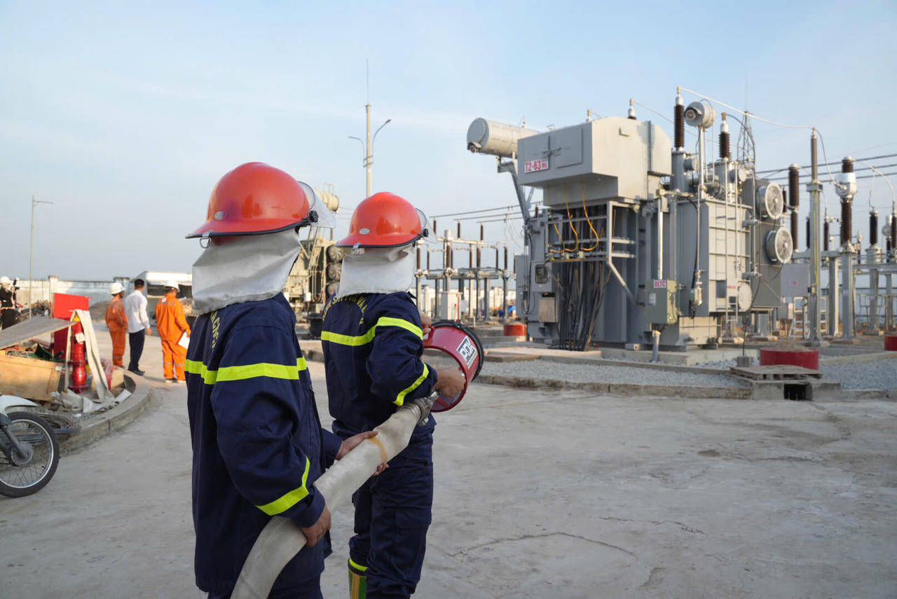 Đóng điện hàng loạt công trình lưới điện 110kV tại các tỉnh phía Nam 