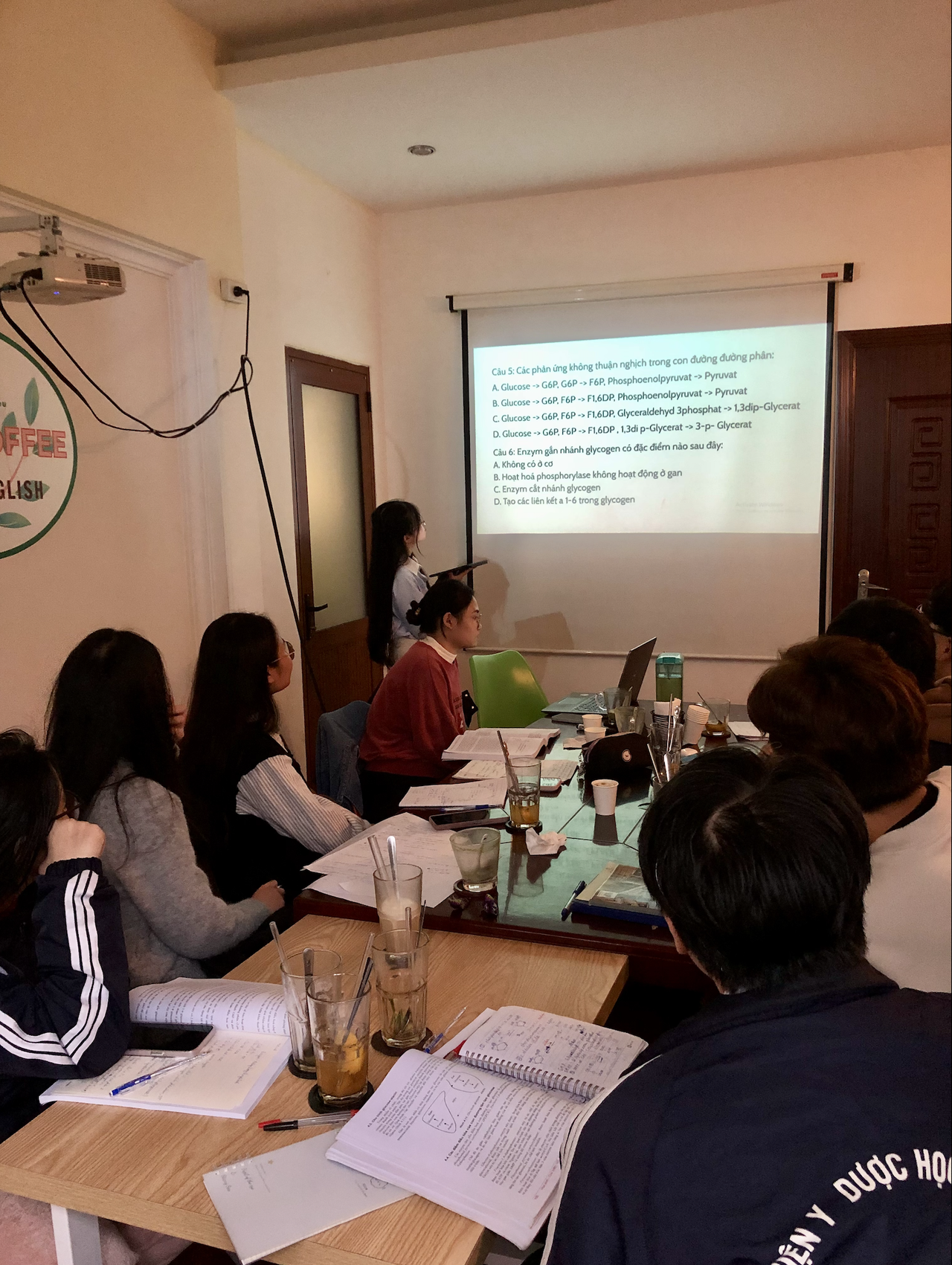 Văn phòng cà phê - Xu hướng “trốn công sở” lên ngôi