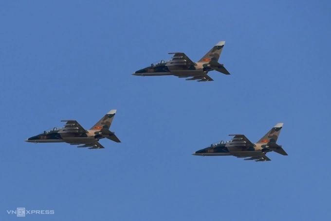 Mãn nhãn cảnh trực thăng, tiêm kích tập dượt trên bầu trời các tỉnh phía Nam 