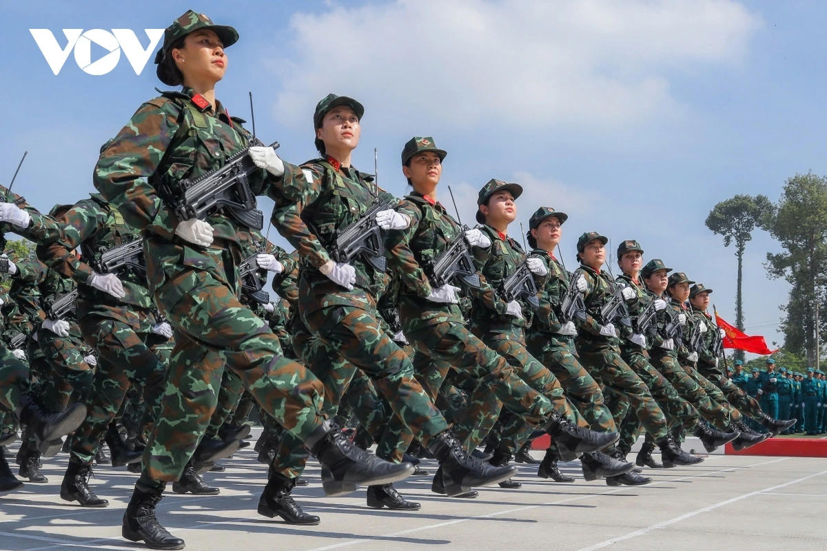 Khoảnh khắc ấn tượng trong luyện tập diễu binh, diễu hành mừng Chiến thắng 30/4