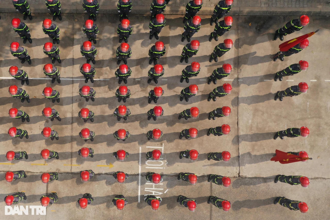 Khoảnh khắc ấn tượng trong luyện tập diễu binh, diễu hành mừng Chiến thắng 30/4