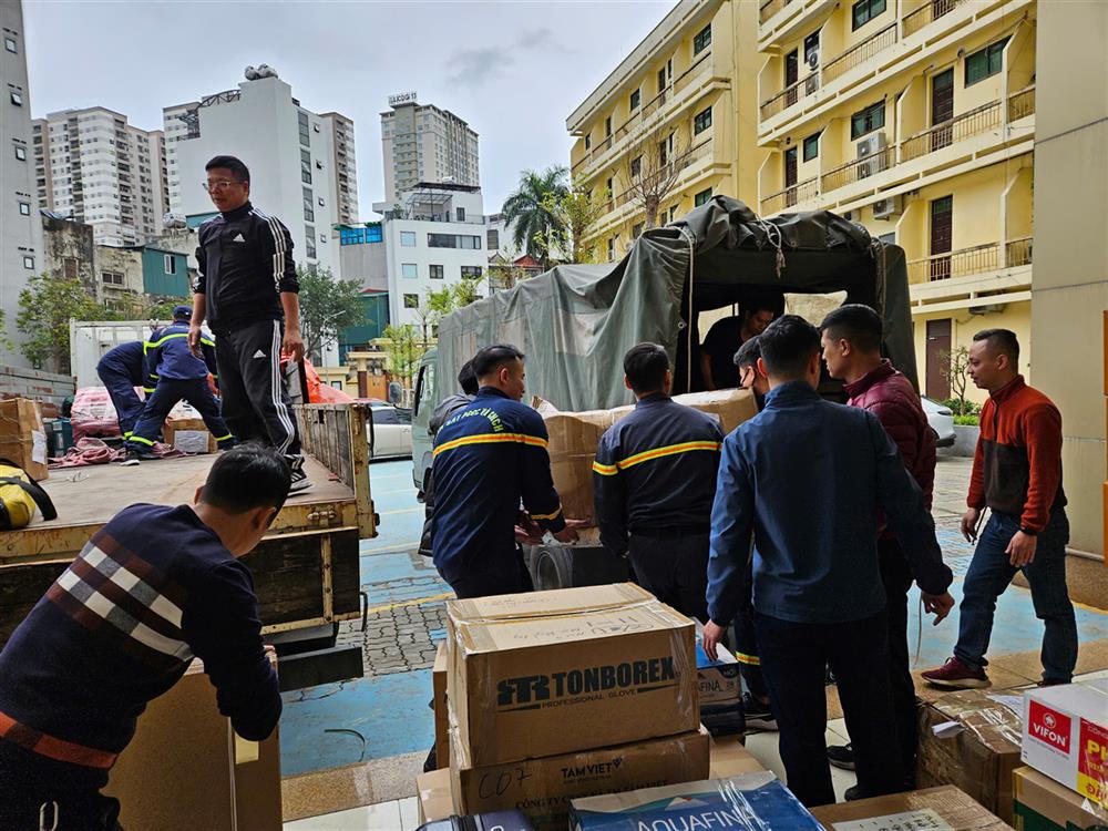 Hơn 100 cán bộ, chiến sĩ Việt Nam sang Myanmar hỗ trợ khắc phục hậu quả động đất