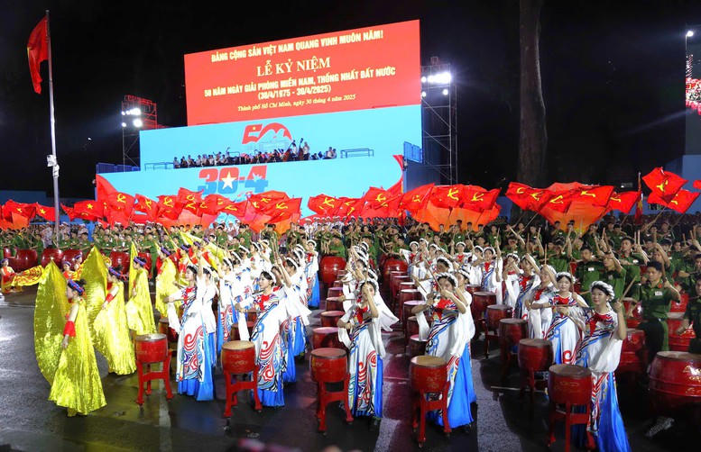 Ấn tượng hình ảnh buổi sơ duyệt Lễ kỷ niệm 50 năm Ngày giải phóng miền Nam, thống nhất đất nước