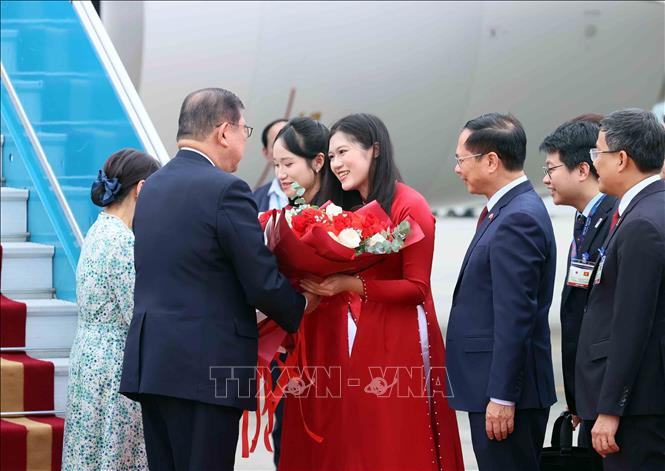 Thủ tướng Nhật Bản Ishiba Shigeru và Phu nhân bắt đầu thăm chính thức Việt Nam