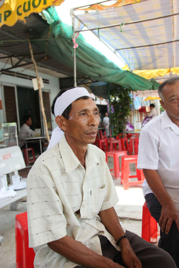 Bắt kẻ tâm thần đâm 4 cha con thương vong 