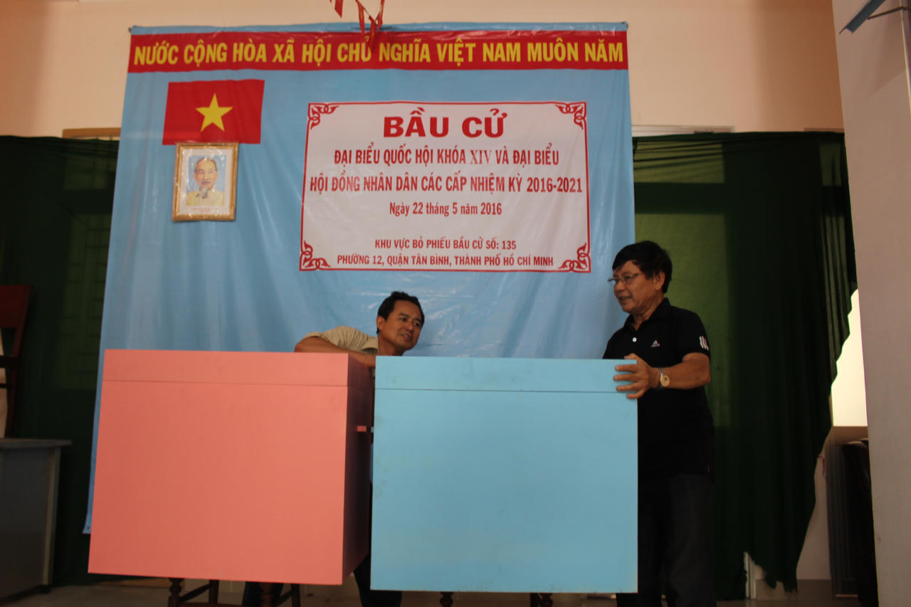 Cử tri TP Hồ Chí Minh náo nức trước ngày bầu cử