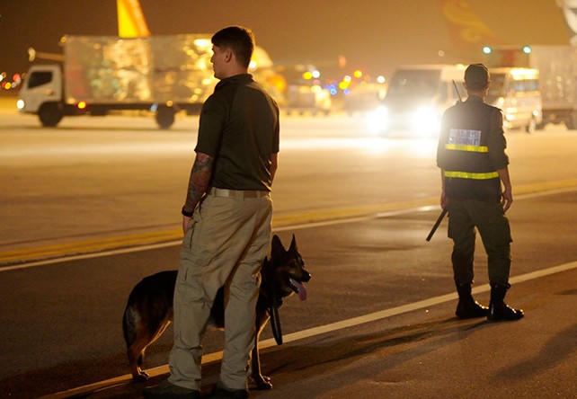 Lực lượng Mật vụ Mỹ gây ấn tượng khi  tháp tùng Tổng thống Obama 