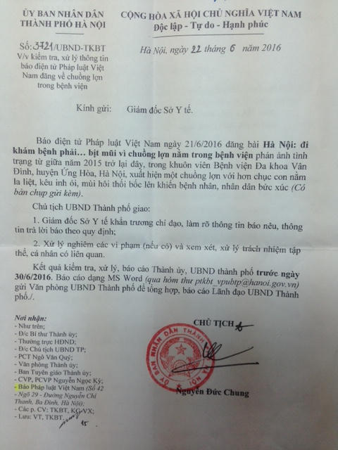 Chủ tịch Hà Nội yêu cầu xử lý thông tin hy hữu “chuồng lợn nằm trong bệnh viện” phản ánh trên Báo PLVN 