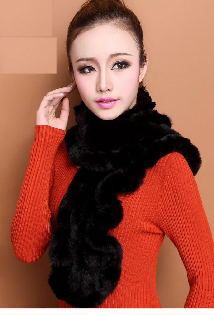 Những mẫu khăn quàng bạn gái nên có mùa đông 2016