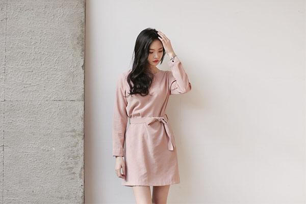 10 gợi ý chọn đồ hè cho quý cô thấp bé