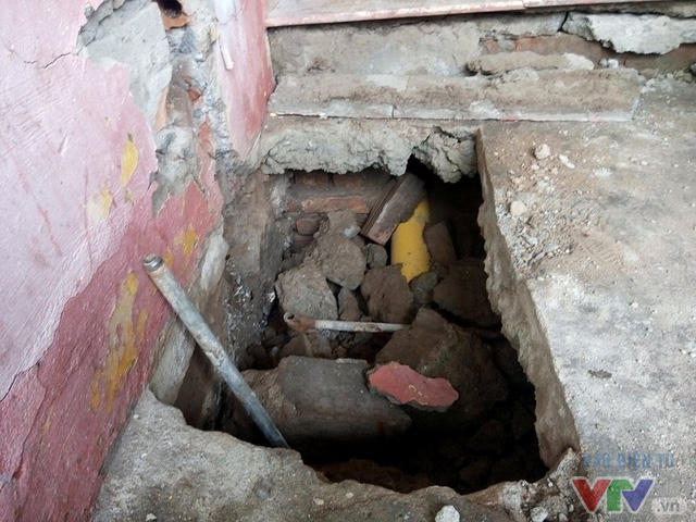 Hà Nội: Sàn nhà chung cư bất ngờ sụt lún nửa đêm, người dân thức trắng lo lắng