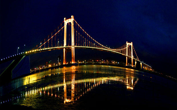 Ở Đà Nẵng còn có cầu Thuận Phước “vừa đi vừa sợ sập” 