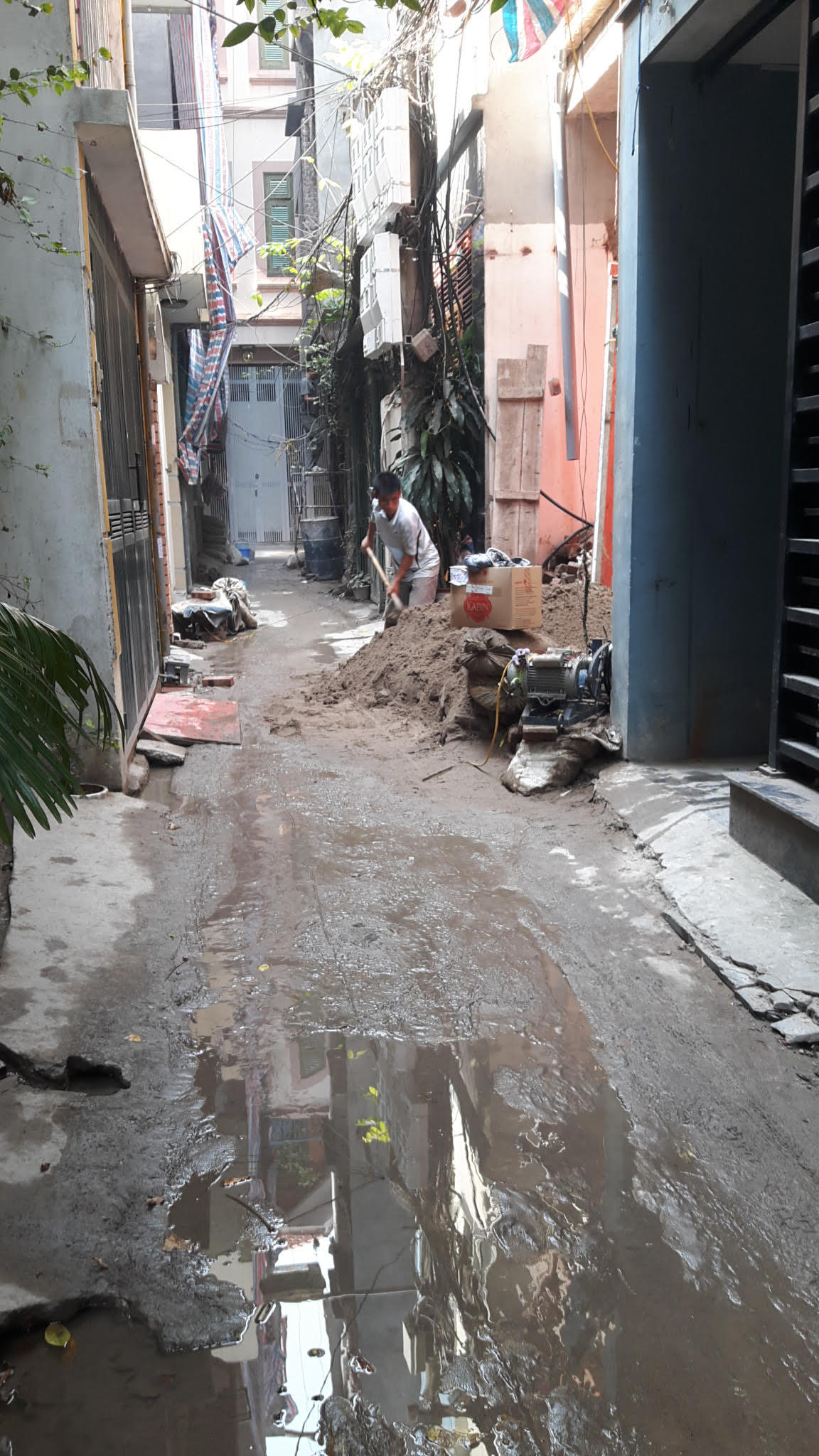 Ngõ Thái Thịnh 2, Hà Nội: Dân kêu trời vì mất trật tự xây dựng