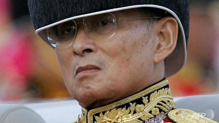 Những câu chuyện cảm động về vị vua trị vì lâu nhất trên thế giới 