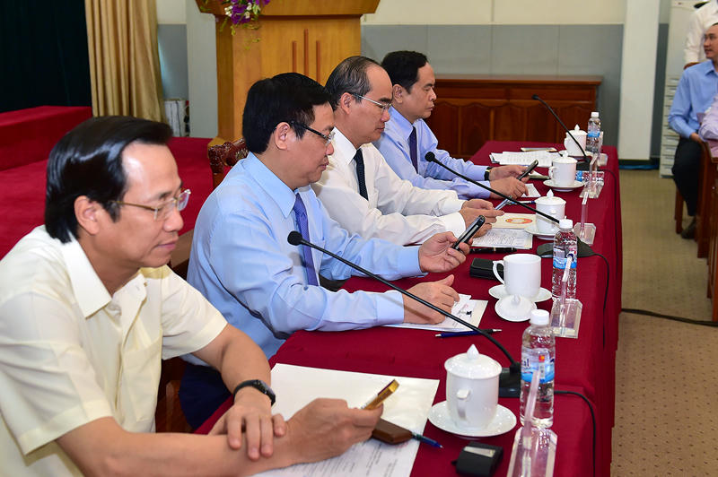 Ngày đầu phát động, đã có hơn 348 tỷ đồng ủng hộ người nghèo 